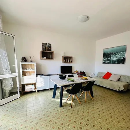 Giulia - Palazzo Milano *