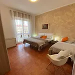 Giulia - Palazzo Milano Appartamento *