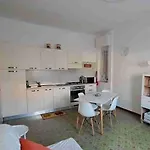 Giulia - Palazzo Milano Appartamento Diano Marina