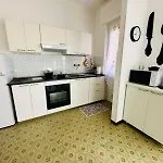 Giulia - Palazzo Milano Appartamento Diano Marina