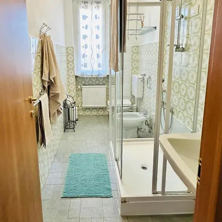 Giulia - Palazzo Milano * Diano Marina