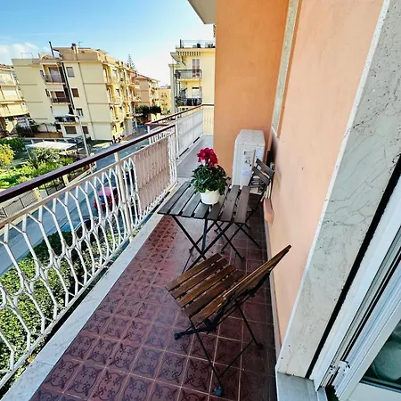 Giulia - Palazzo Milano Lägenhet