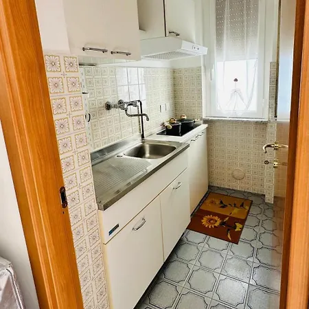 Giulia - Palazzo Milano Lägenhet Diano Marina