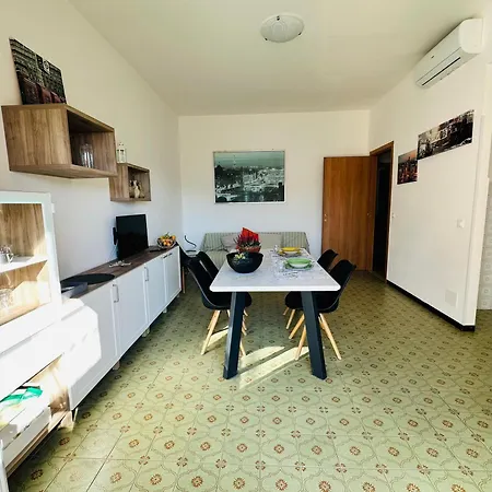 Giulia - Palazzo Milano *