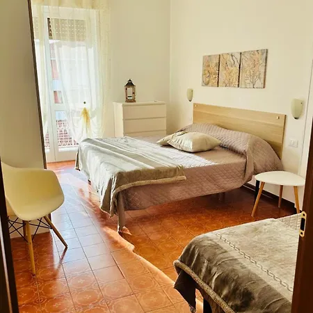 Giulia - Palazzo Milano Lägenhet Diano Marina