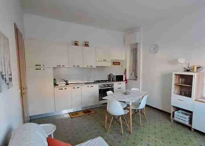 Giulia - Palazzo Milano Lägenhet Diano Marina