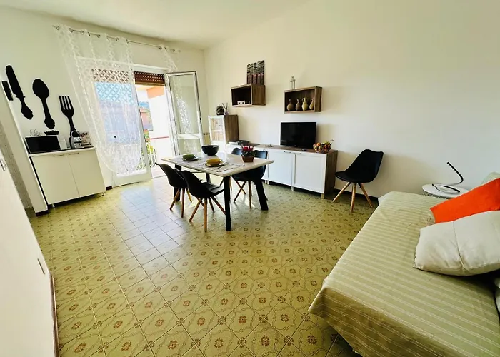 Apartment Giulia - Palazzo Milano *