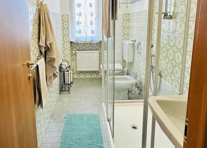 Giulia - Palazzo Milano * Diano Marina