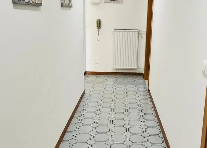 Giulia - Palazzo Milano Diano Marina