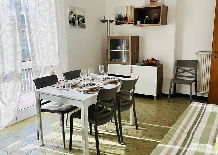 Giulia - Palazzo Milano Apartment *